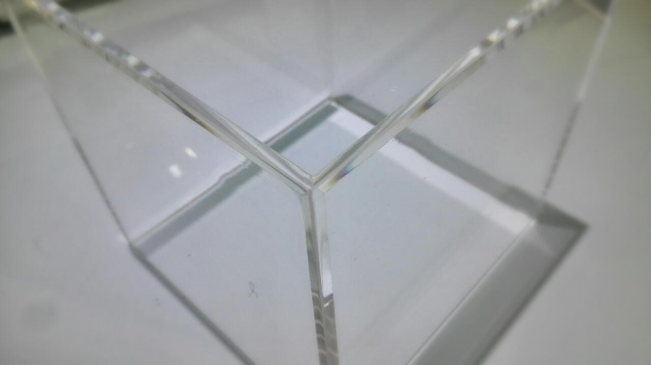 Collage plexiglas